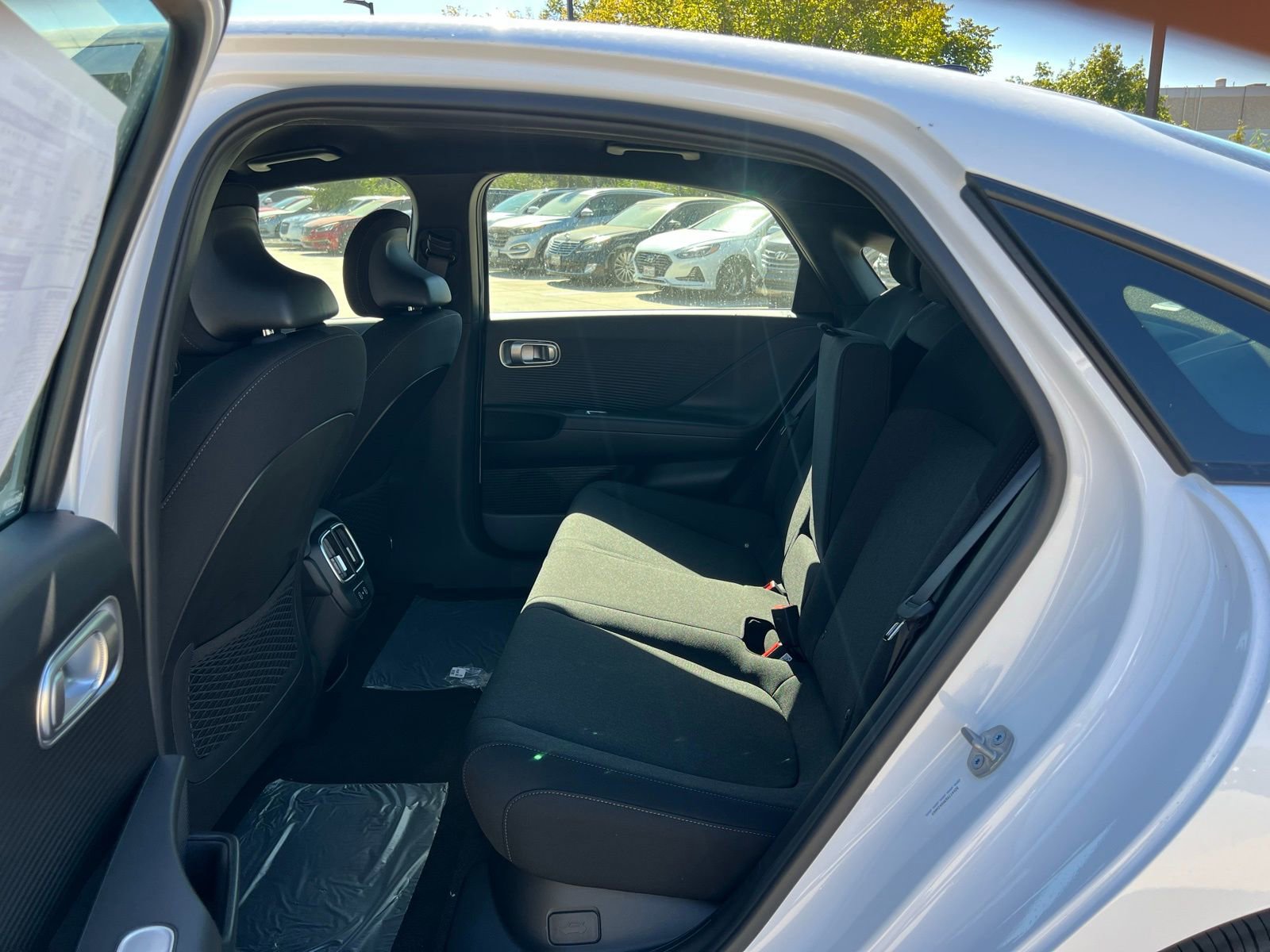 New 2025 Hyundai Ioniq 6 SE RWD image 17