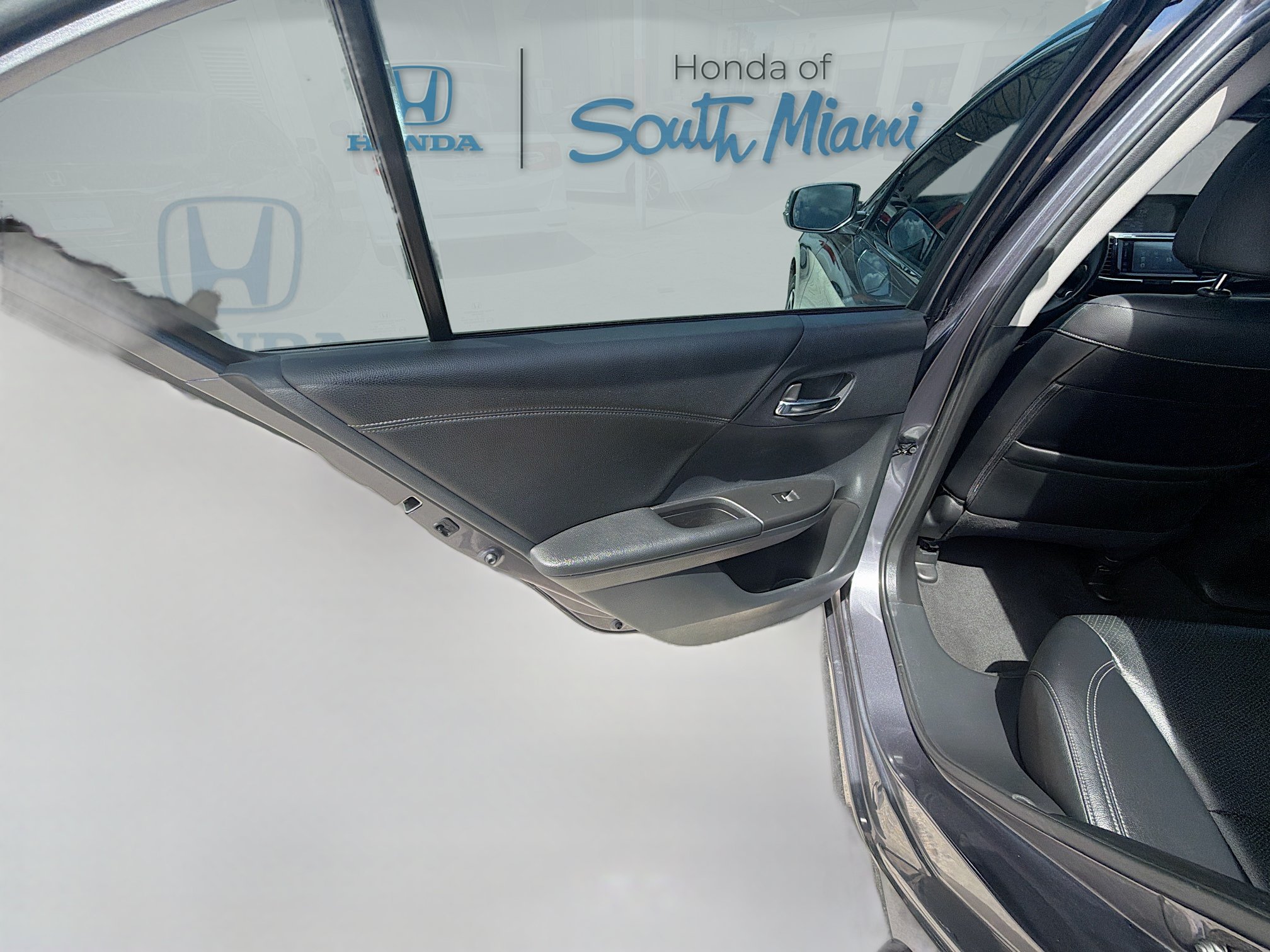 Used 2016 Honda Accord EX-L image 25