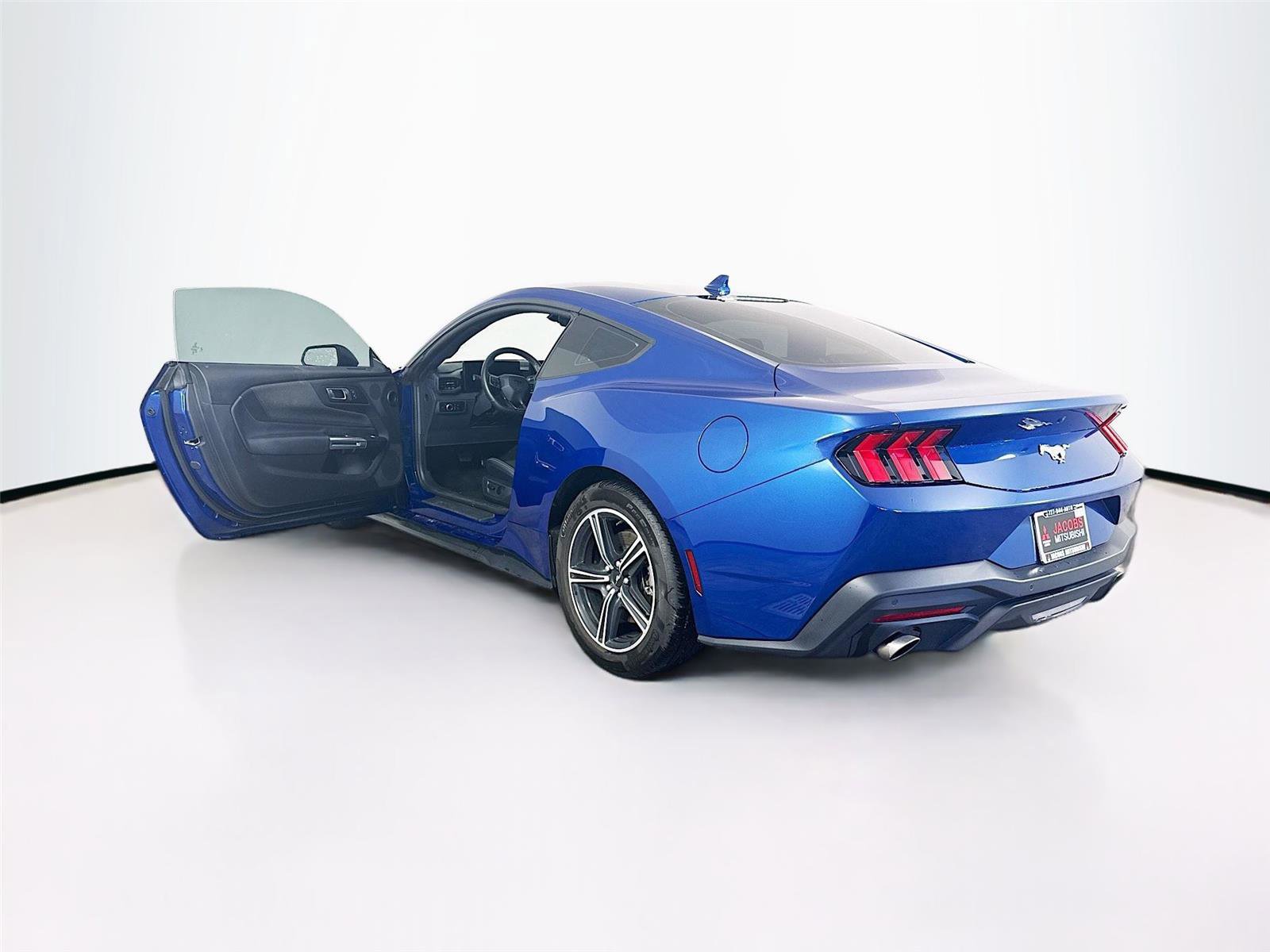 Used 2024 Ford Mustang Coupe image 31
