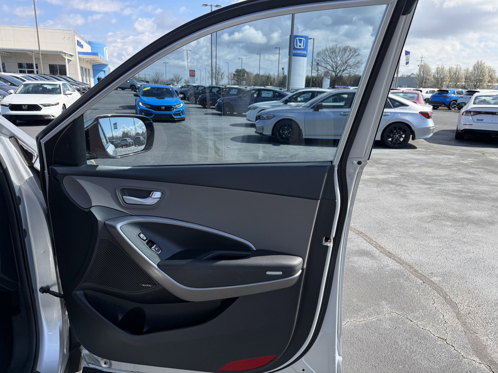 Used 2018 Hyundai Santa Fe Sport image 21