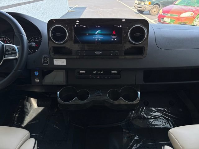 Used 2023 Mercedes-Benz Sprinter 3500 w/ Parking Package image 27