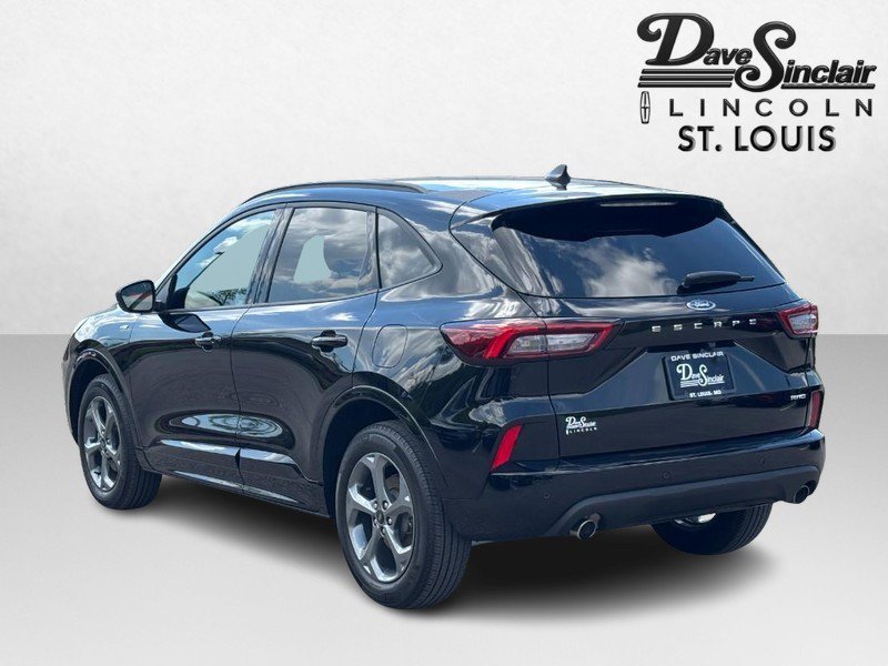 Used 2024 Ford Escape ST-Line w/ Tech Pack #1 AWD/4WD image 5