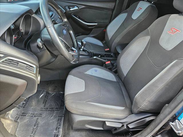 Used 2017 Ford Focus ST image 15