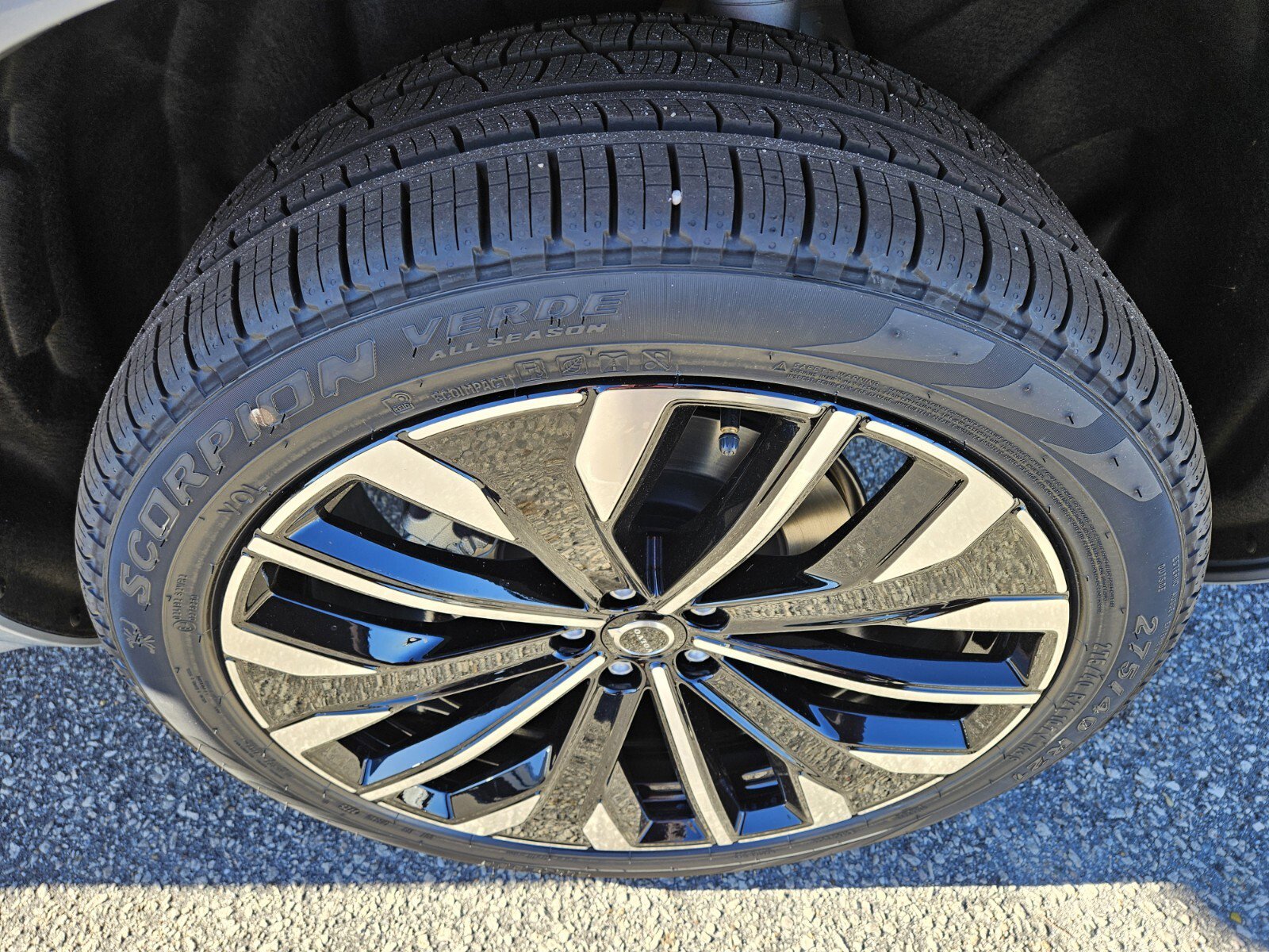 New 2026 Volvo XC90 B6 Ultra w/ Protection Package AWD/4WD image 11