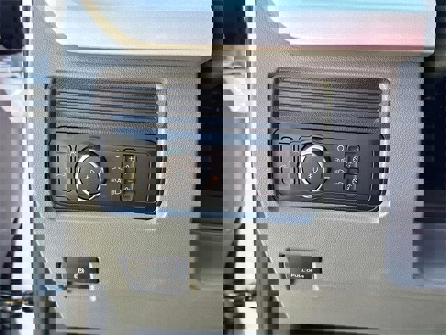 New 2025 Ford F550 4x4 Regular Cab Super Duty image 19