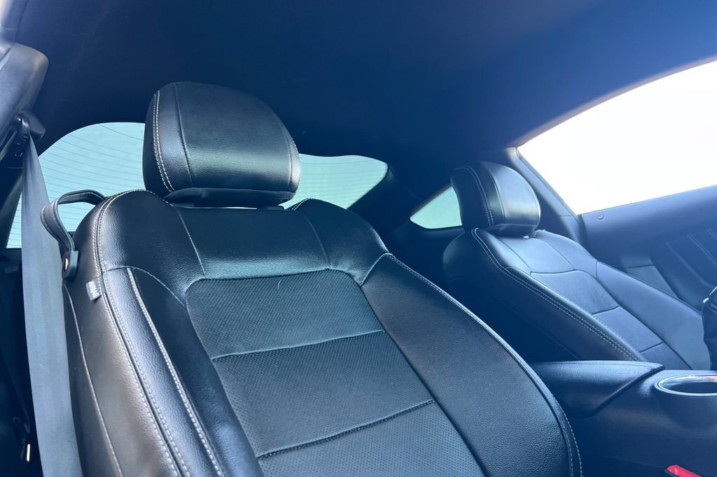 Used 2020 Ford Mustang GT Premium RWD image 18