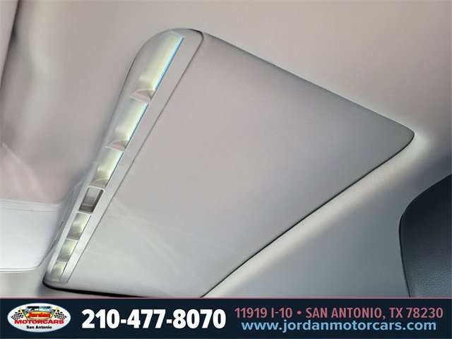 Used 2018 Volkswagen Passat 2.0T SE image 19