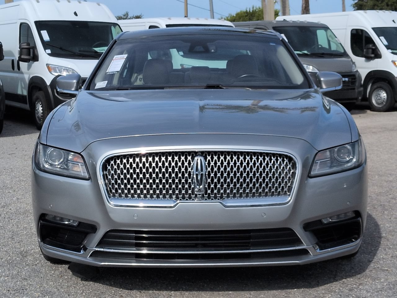 Used 2020 Lincoln Continental Reserve FWD image 3