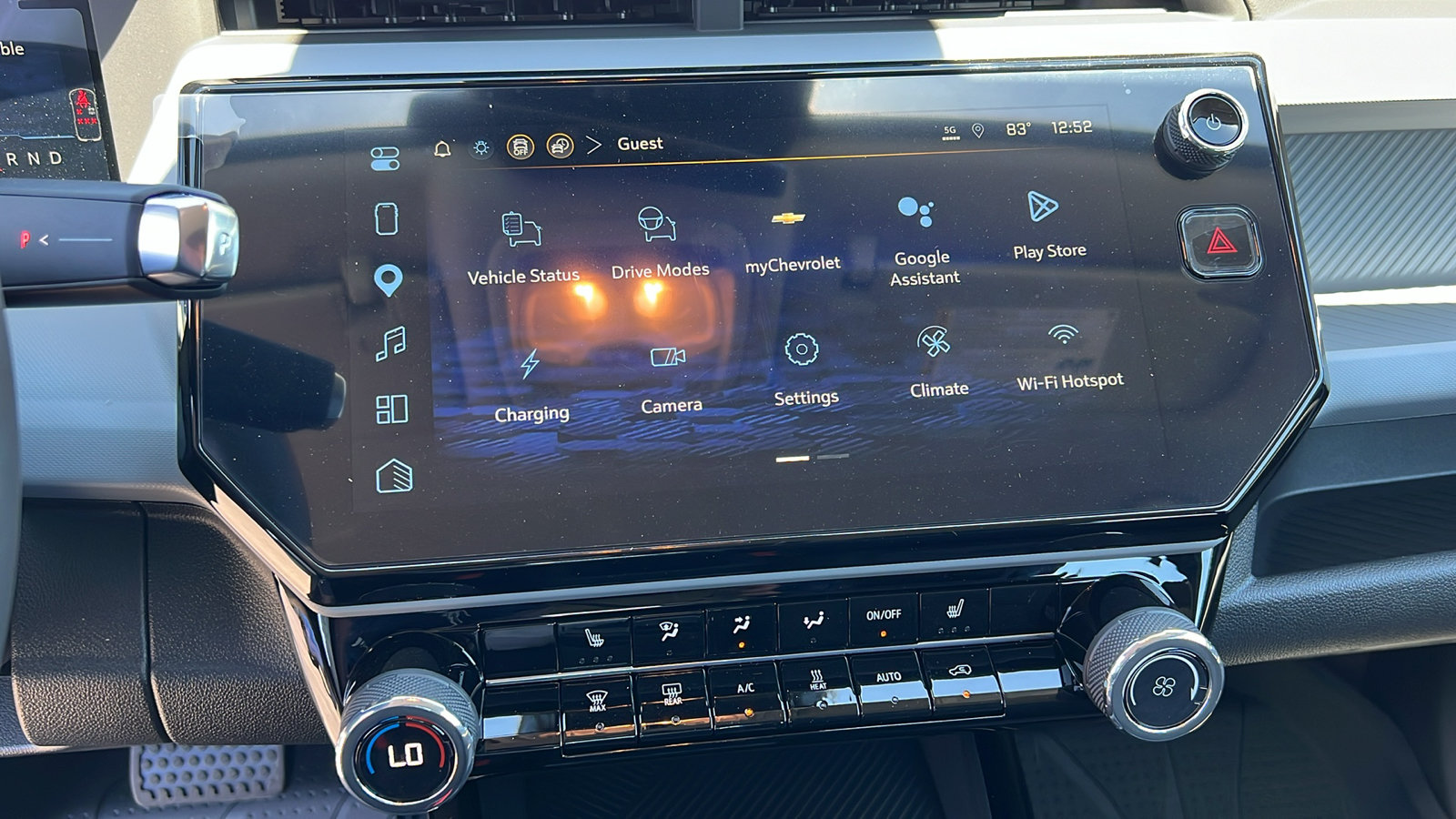 New 2027 Chevrolet Bolt LT w/ Comfort Package FWD image 21