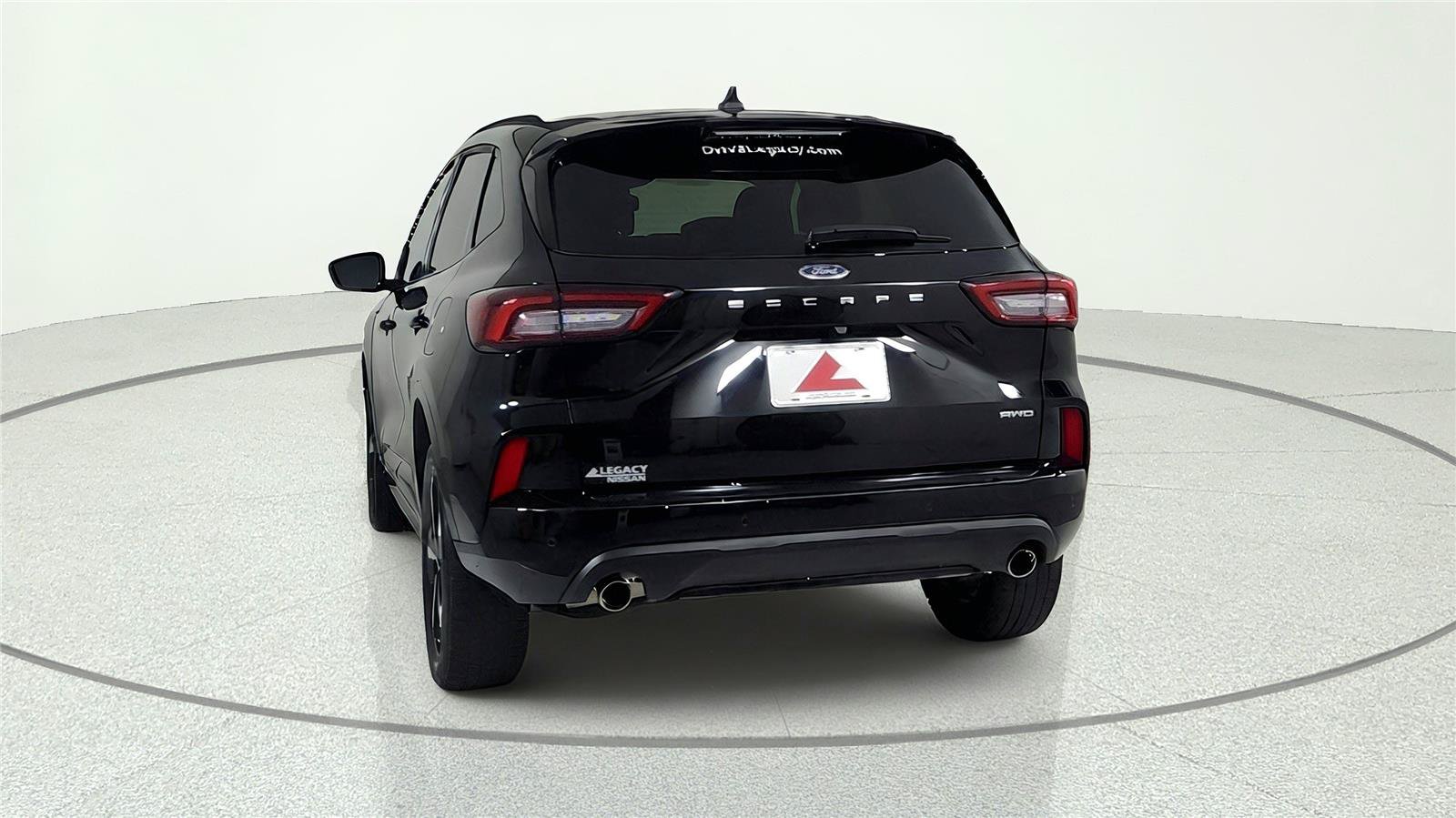 Used 2025 Ford Escape ST-Line Elite AWD/4WD image 5