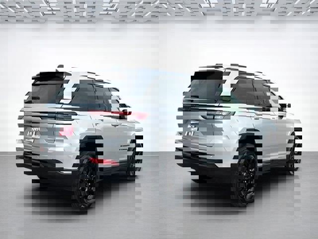 Used 2024 Jeep Grand Cherokee Altitude image 4