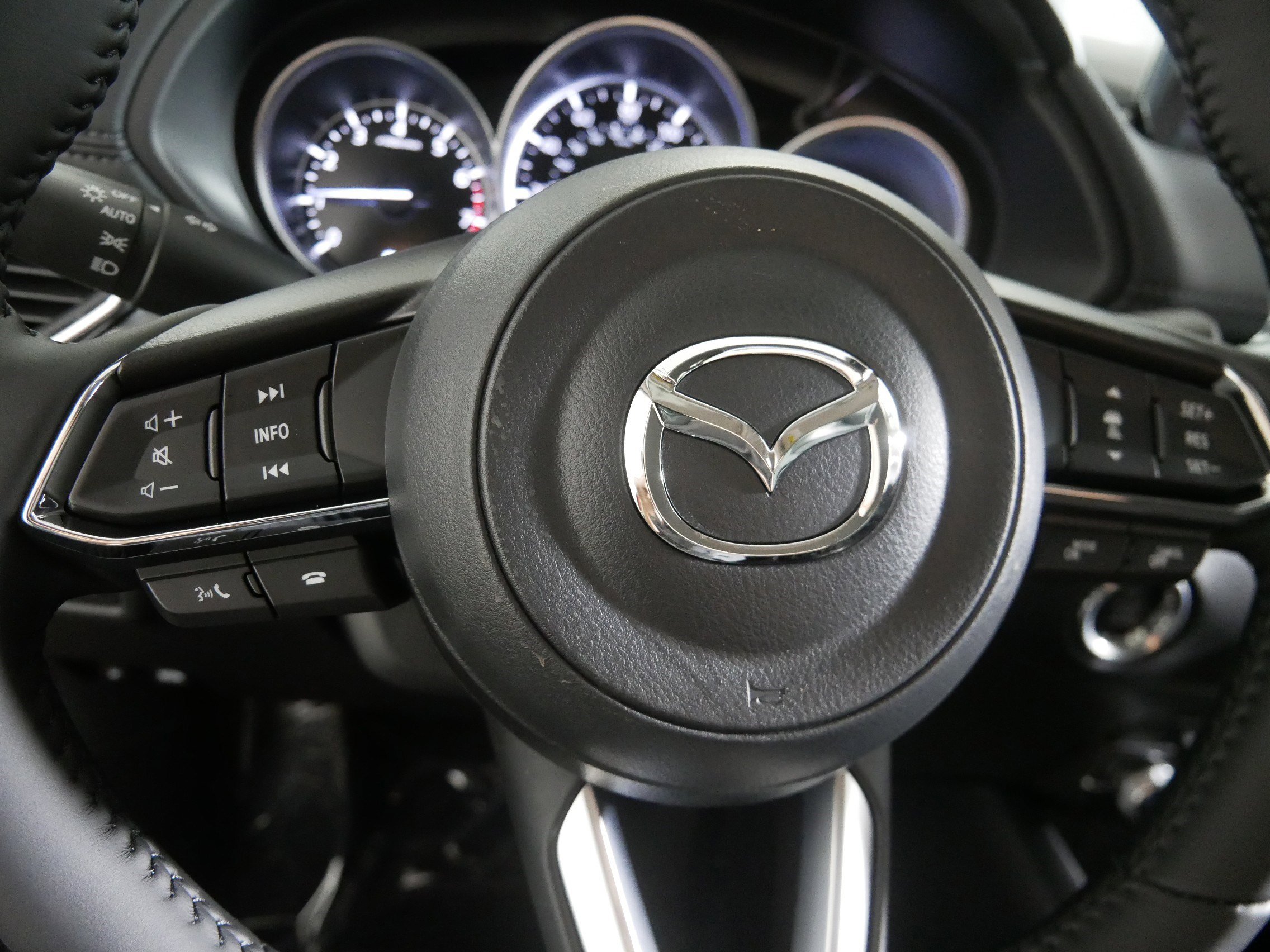 New 2025 MAZDA CX-5 AWD 2.5 S w/ Preferred Package image 8