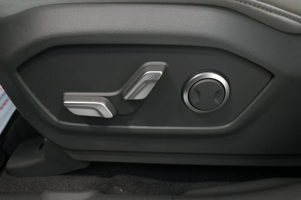 New 2026 Hyundai Santa Fe SEL image 16