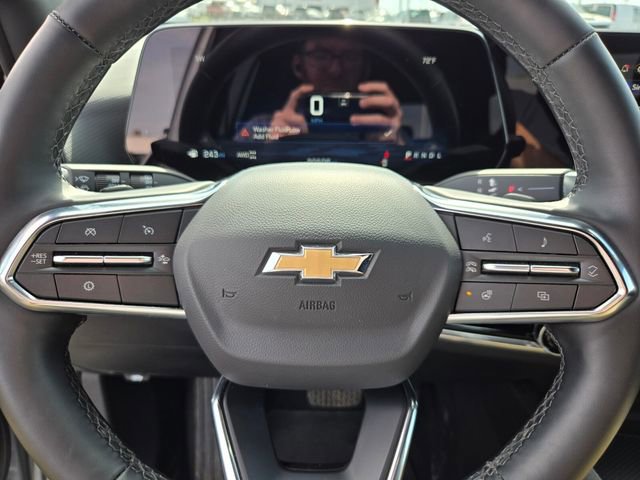 Used 2025 Chevrolet Equinox LT w/ Safety and Technology Package image 26