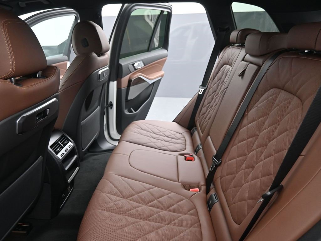 New 2026 BMW X5 xDrive50e image 30