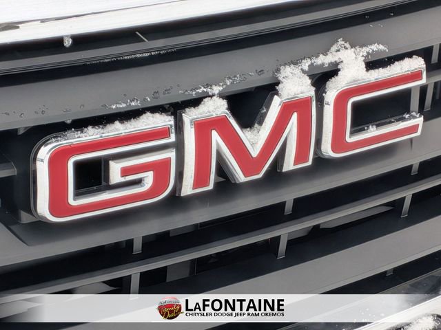 Used 2024 GMC Terrain SLE image 9