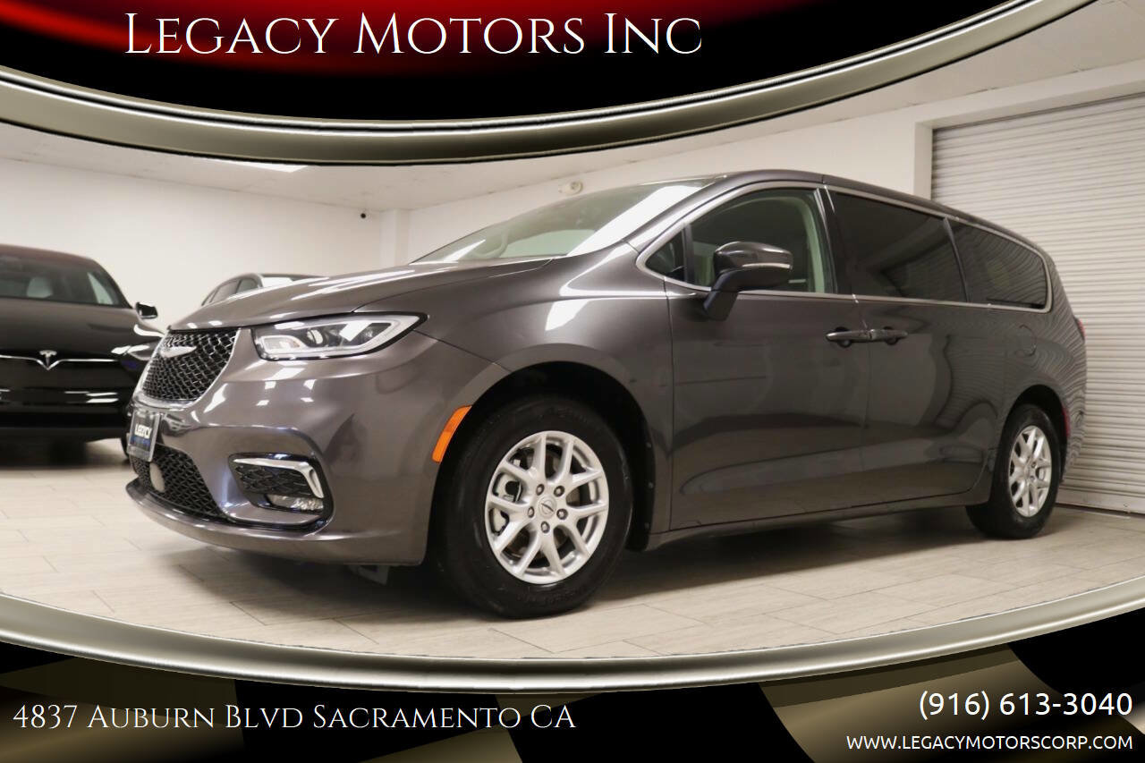 Used 2023 Chrysler Pacifica Touring-L