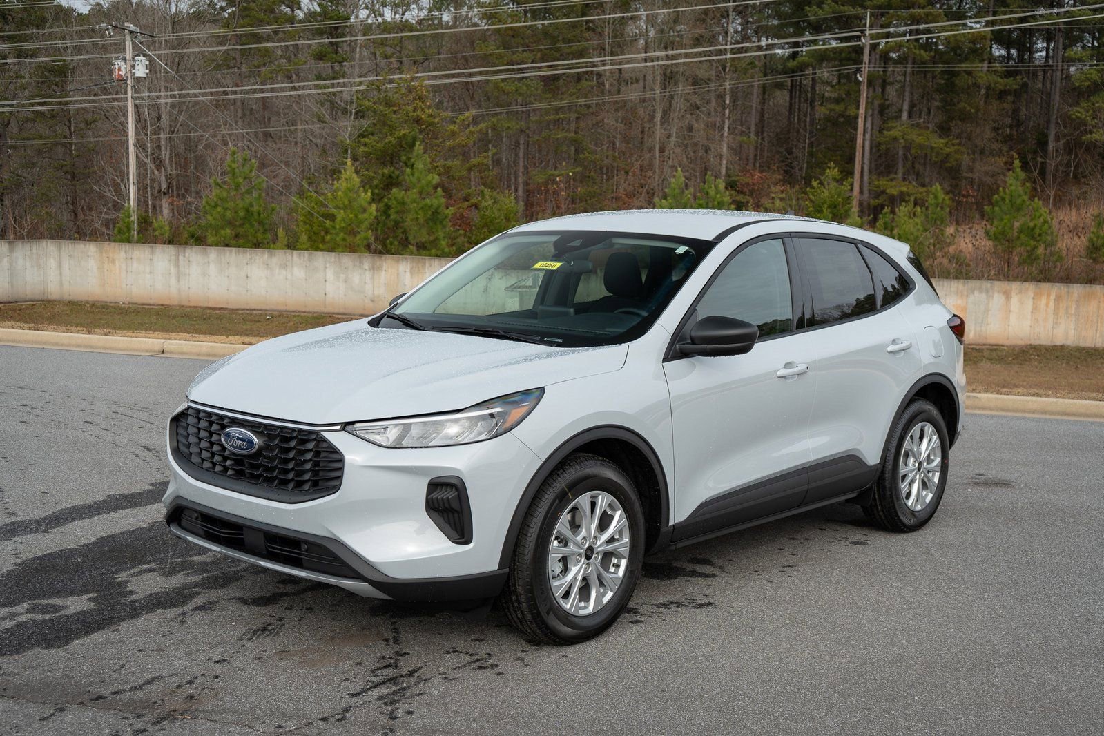 New 2026 Ford Escape Active w/ Cold Weather Package FWD image 3