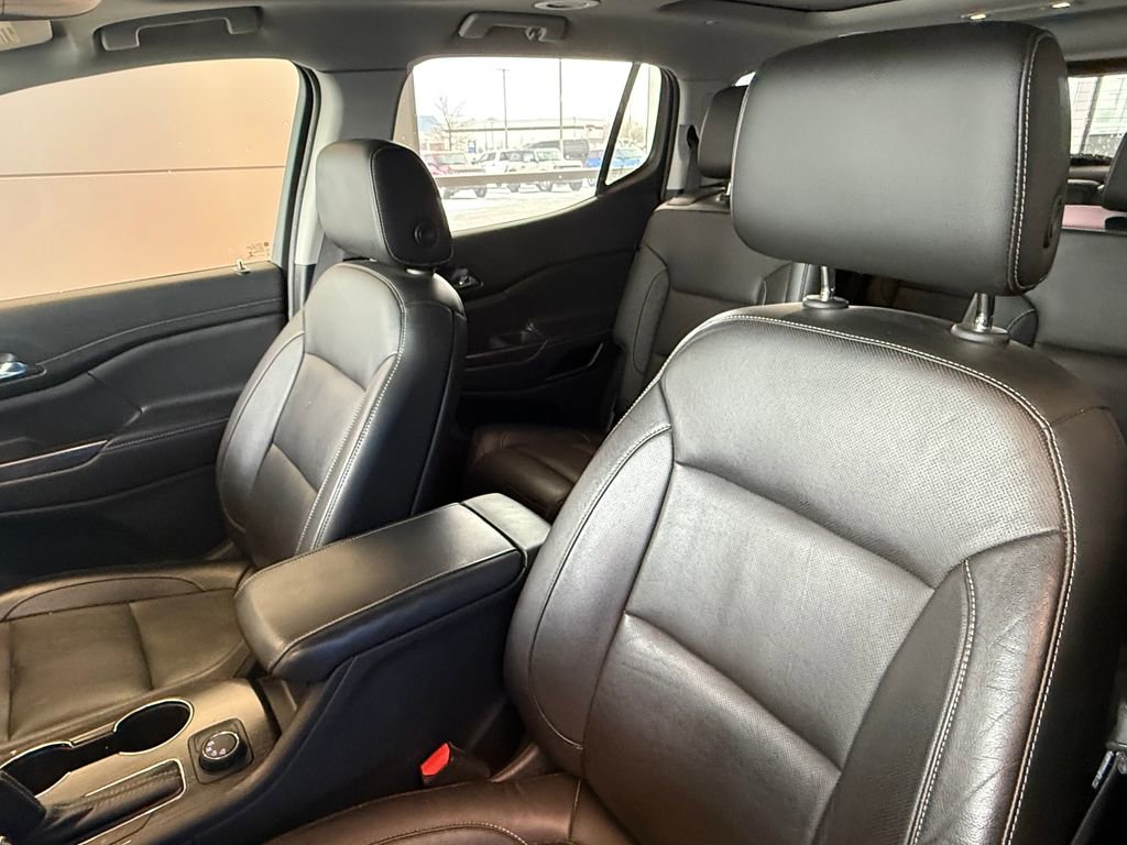 Used 2019 GMC Acadia SLT image 15