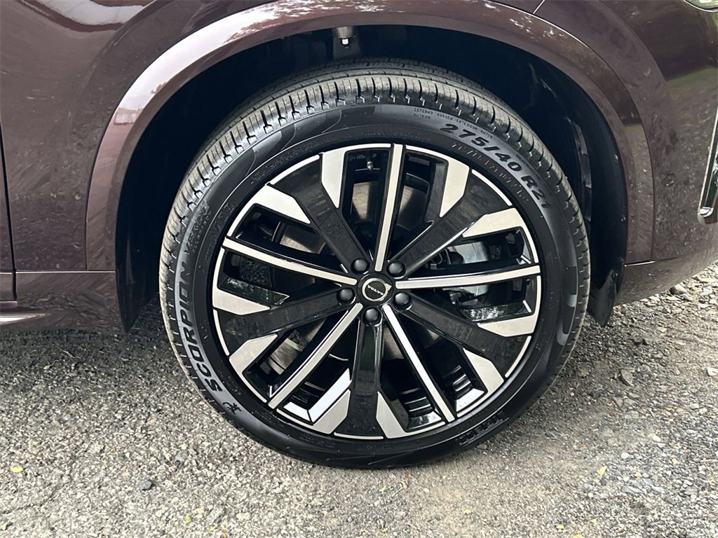 New 2026 Volvo XC90 T8 Ultra image 13