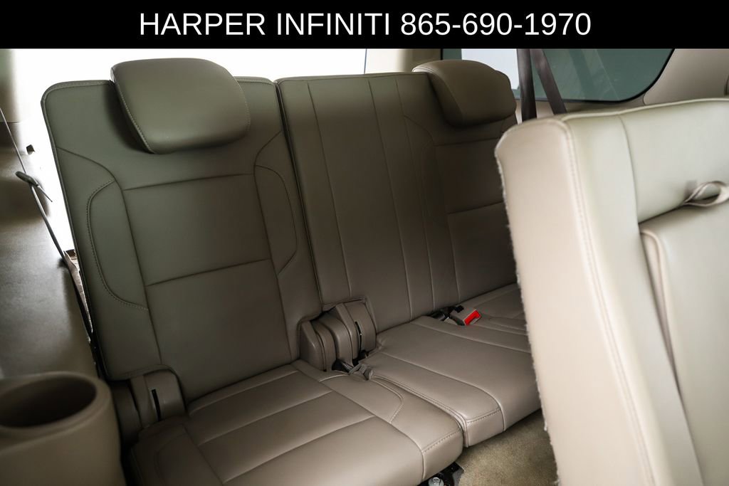 Used 2018 Chevrolet Suburban LT RWD image 41