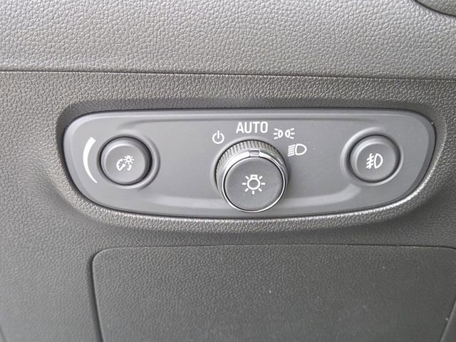 Used 2023 Buick Encore GX Preferred w/ Cold Weather Comfort Package AWD/4WD image 10
