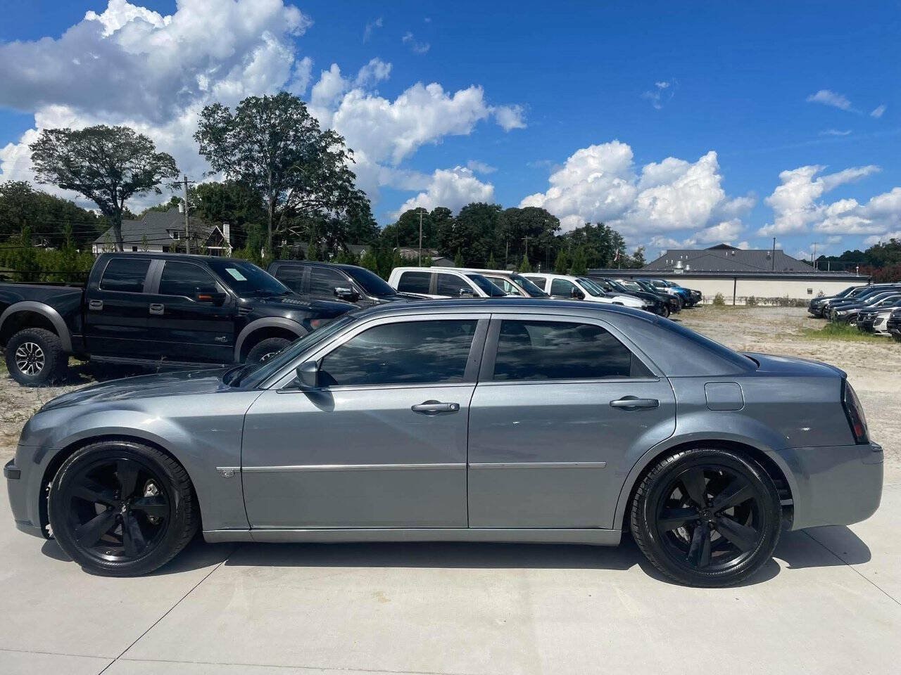 Used 2006 Chrysler 300 SRT8 w/ SRT Option Group II RWD image 4