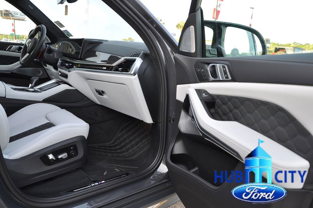 Used 2024 BMW X5 M Competition w/ Executive Package image 17