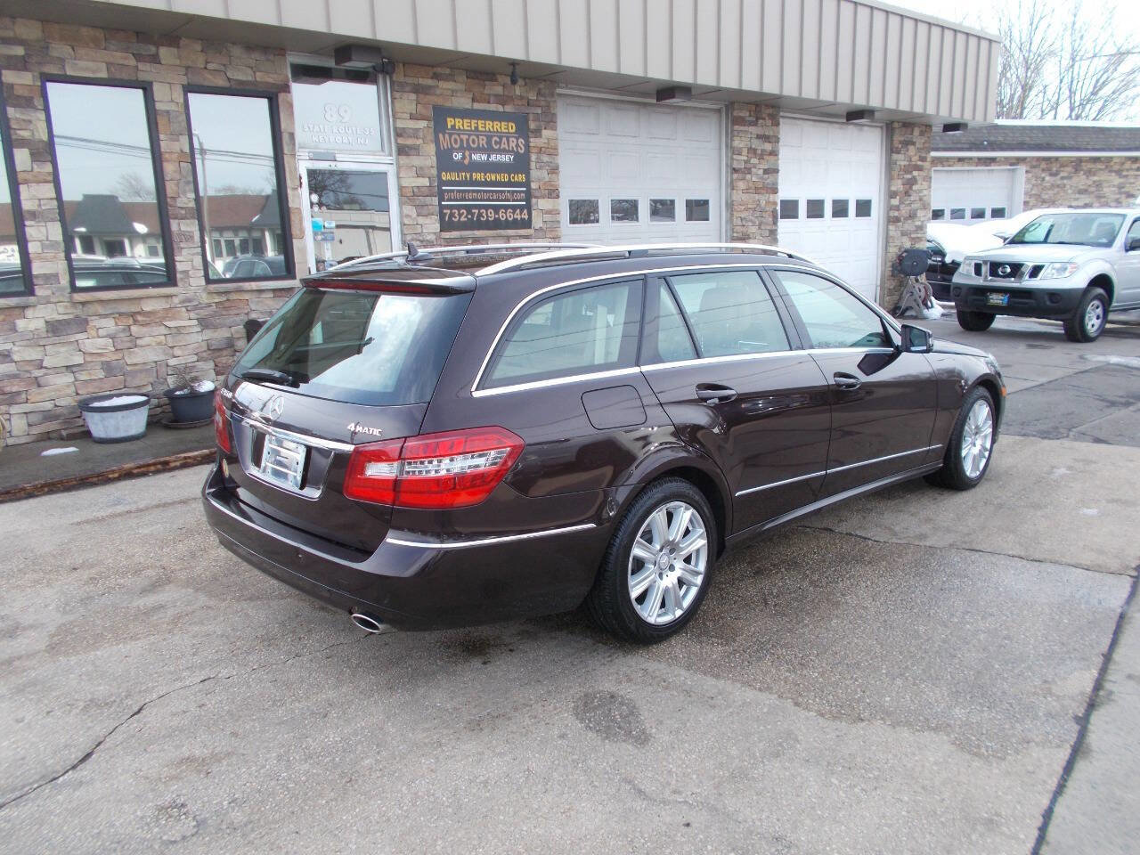 Used 2013 Mercedes-Benz E 350 4MATIC Wagon image 3