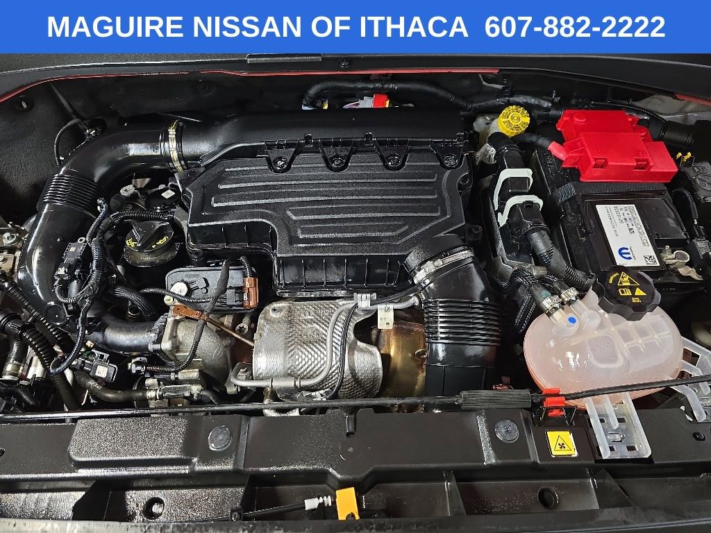 Used 2023 Jeep Renegade Trailhawk w/ Trailhawk Elite Group AWD/4WD image 12