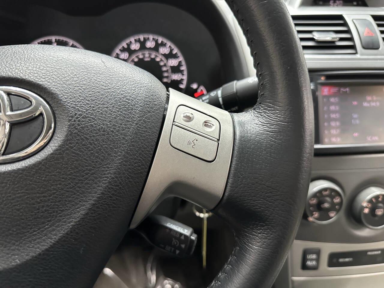 Used 2013 Toyota Corolla LE Special Edition FWD image 22