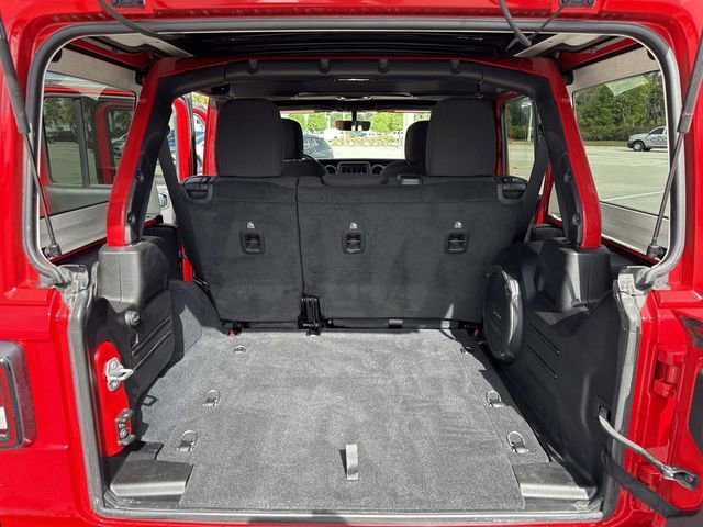 Used 2022 Jeep Wrangler Unlimited Sport w/ Sun And Sound Package AWD/4WD image 31