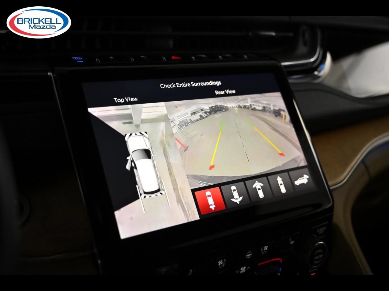 Used 2022 Jeep Grand Cherokee Summit AWD/4WD image 33