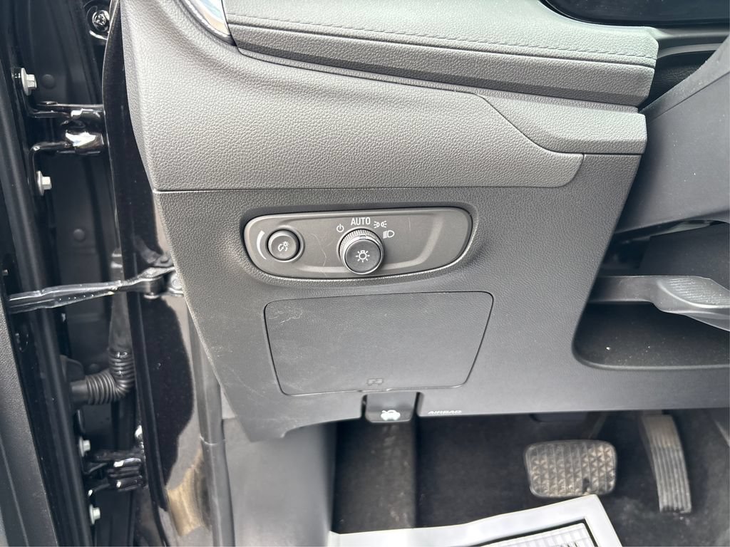 Used 2024 Buick Encore GX Preferred AWD/4WD image 25