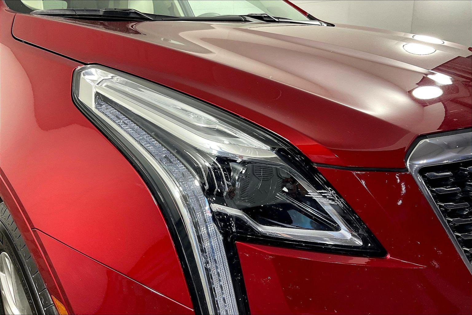 Certified 2023 Cadillac XT5 Premium Luxury AWD/4WD image 32