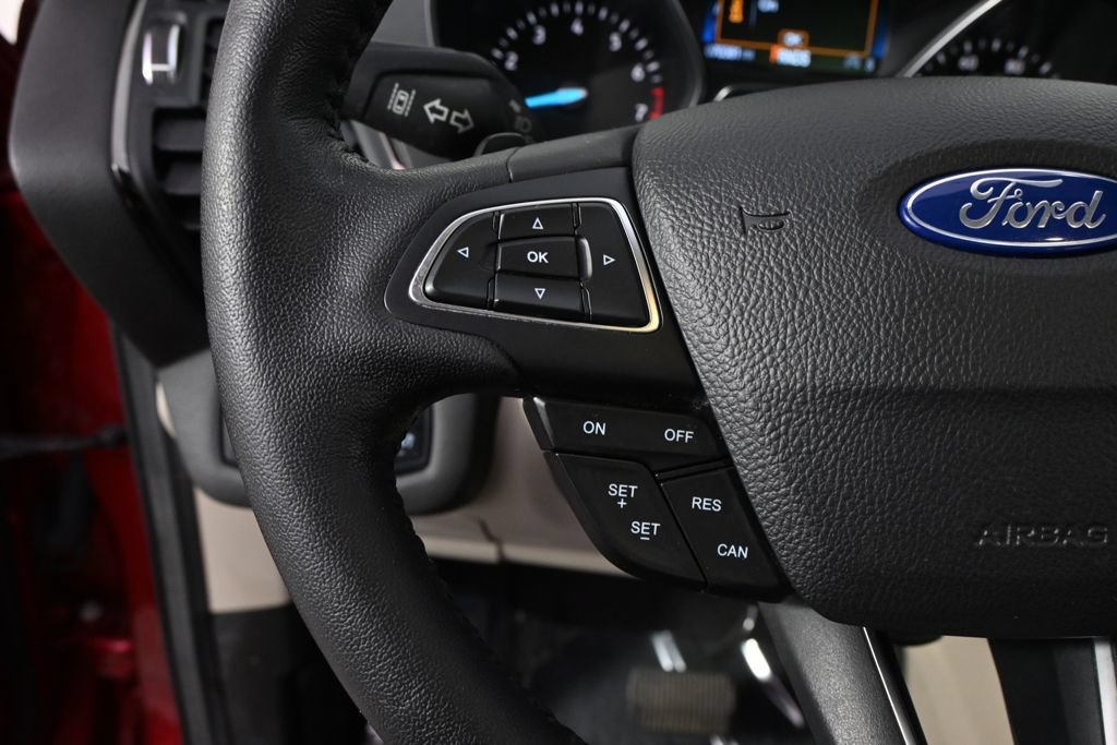 Used 2017 Ford Escape Titanium w/ Equipment Group 301A AWD/4WD image 33