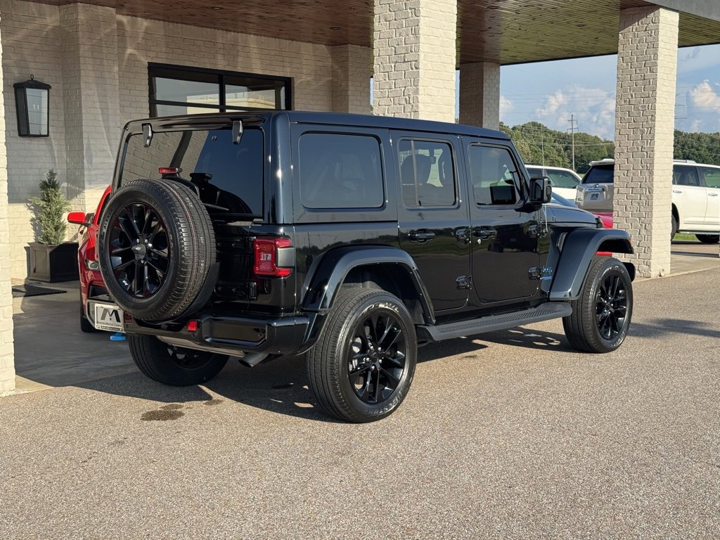 Used 2021 Jeep Wrangler Unlimited Sahara image 11