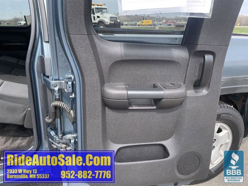 Used 2011 Chevrolet Silverado 1500 LT w/ All-Star Edition RWD image 11