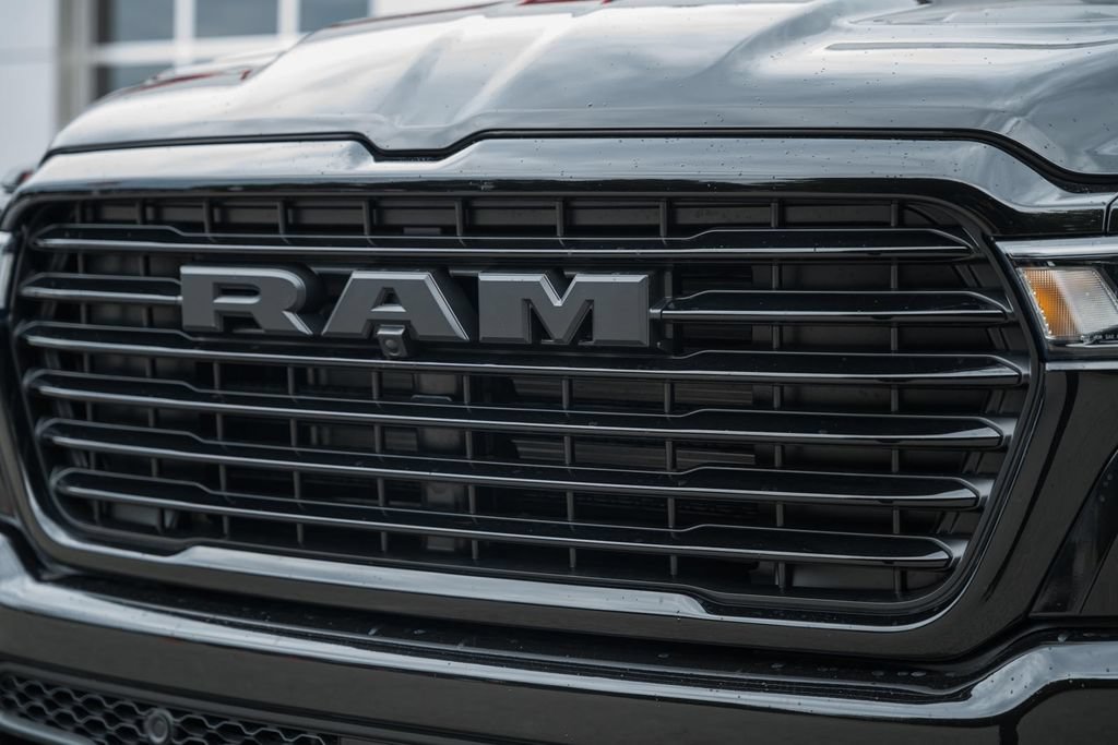 New 2026 RAM 1500 Laramie AWD/4WD image 12