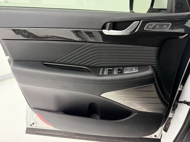 Used 2024 Hyundai Palisade Calligraphy image 18