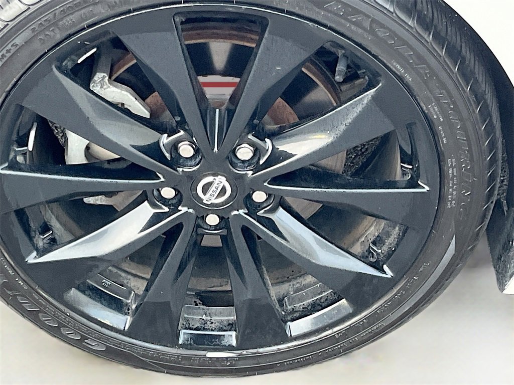 Used 2022 Nissan Maxima SR w/ Sport Mat Group image 32