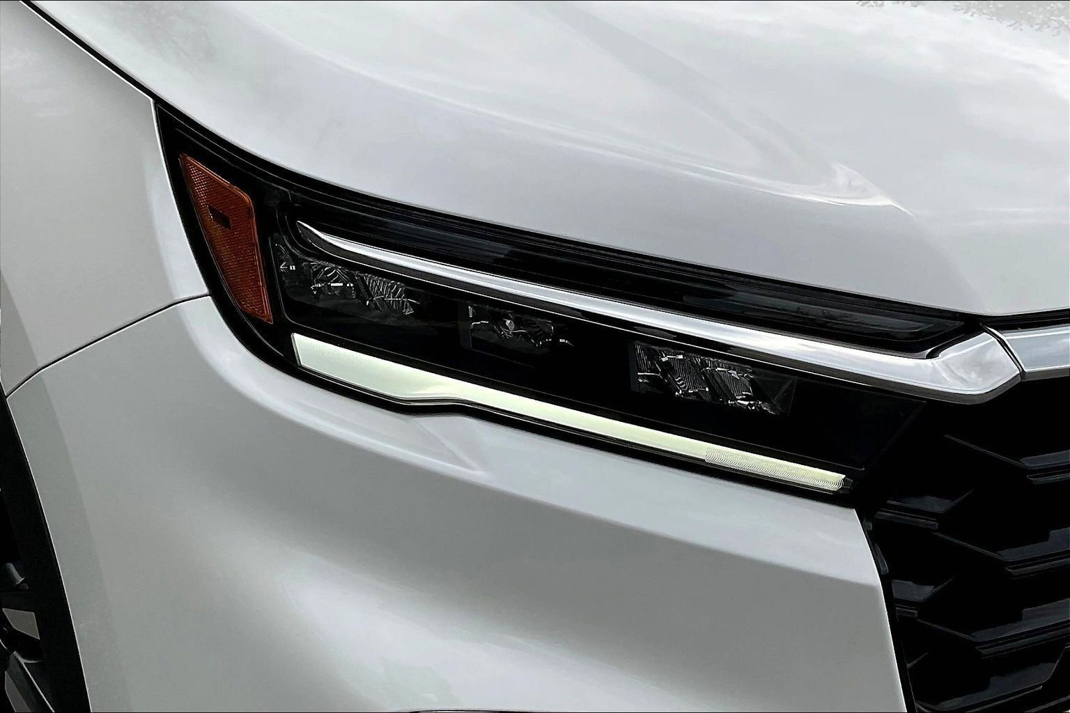 Used 2025 Honda Pilot Elite image 33