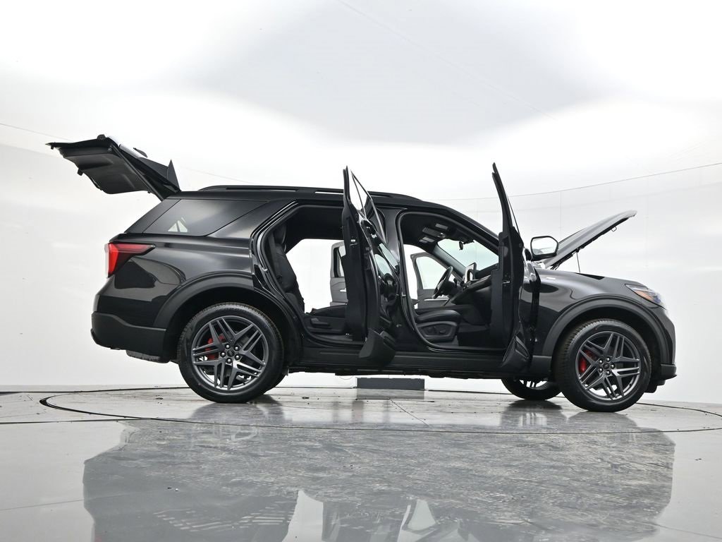 New 2026 Ford Explorer ST-Line image 60