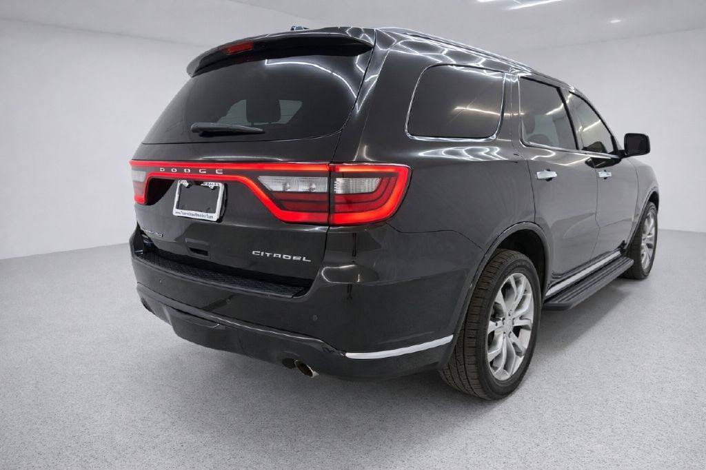 Used 2017 Dodge Durango Citadel AWD/4WD image 3