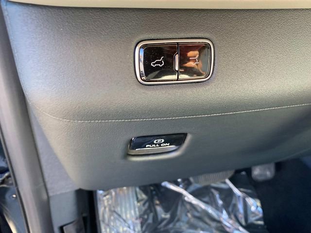 New 2026 Lincoln Navigator Reserve AWD/4WD image 14