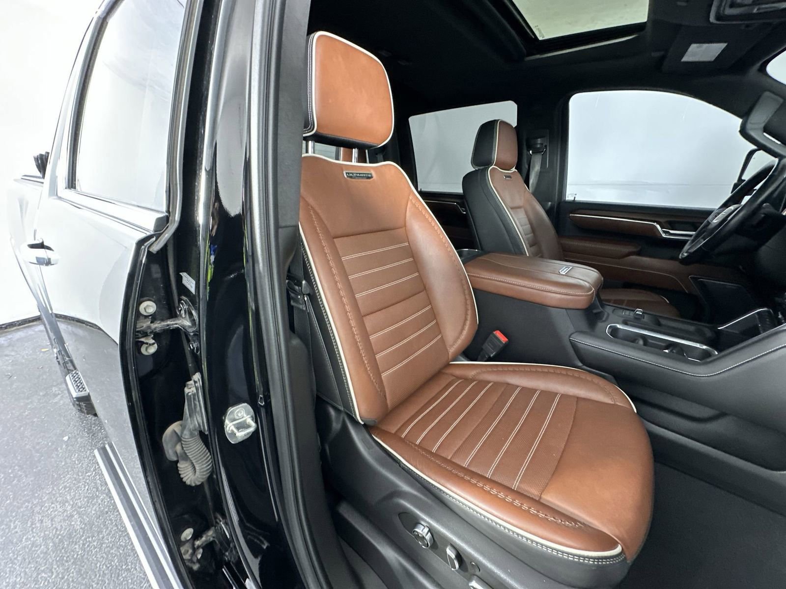 Used 2024 GMC Sierra 2500 Denali Ultimate image 31