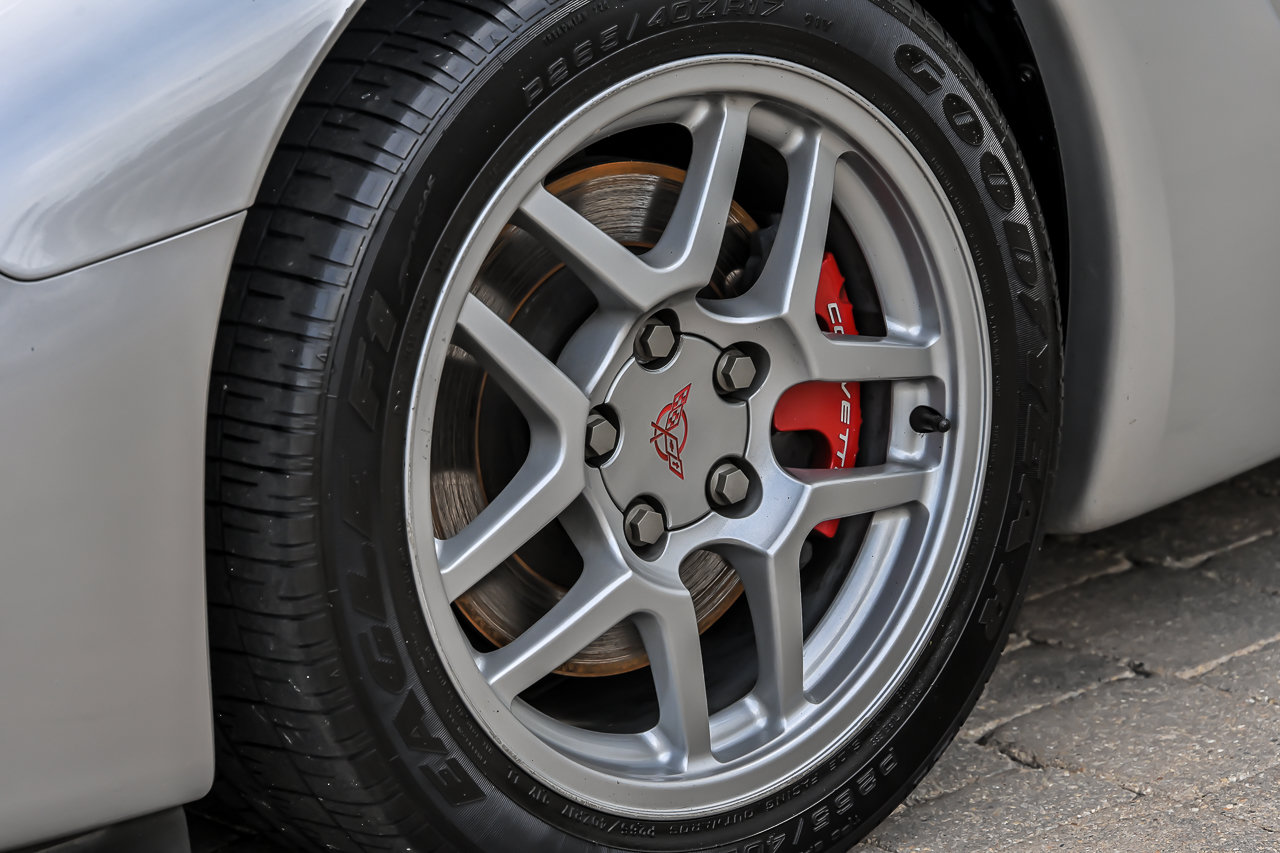 Used 2002 Chevrolet Corvette Z06 w/ Memory Pkg RWD image 7