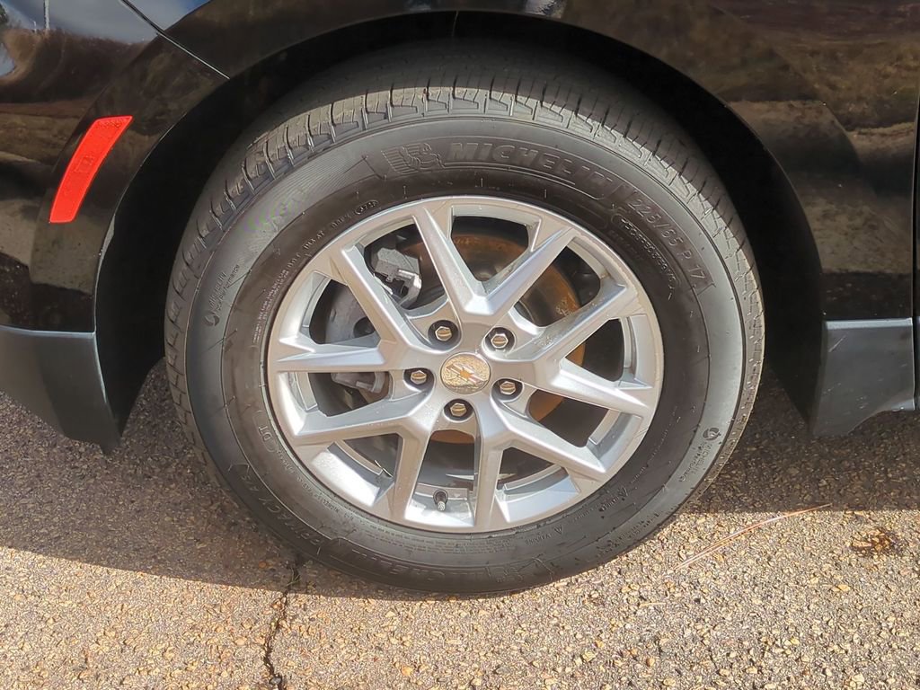 Used 2023 Chevrolet Equinox LT image 10