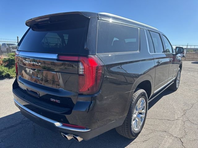 Used 2025 GMC Yukon XL Denali w/ Sun & Power Step Package AWD/4WD image 7