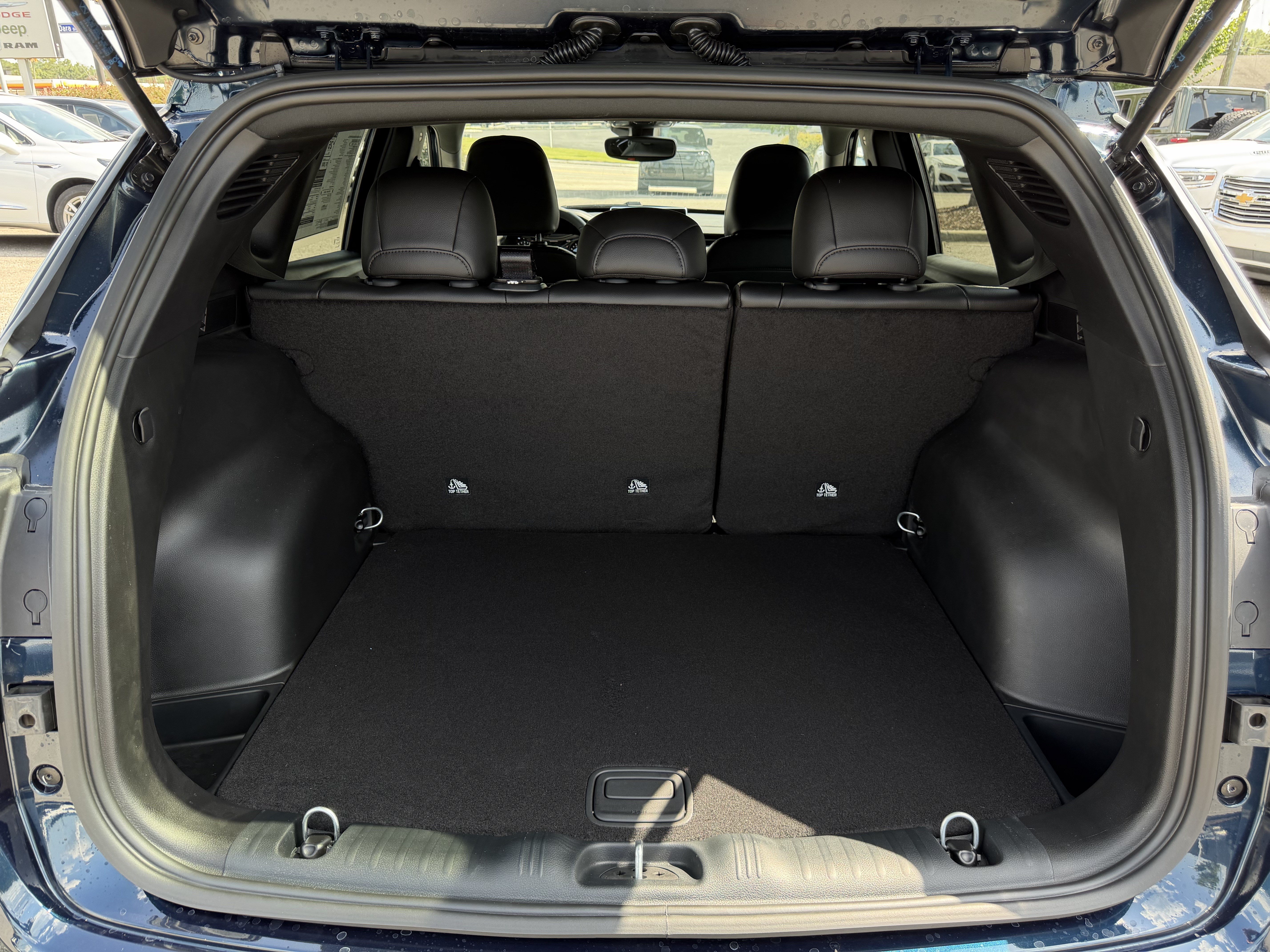 New 2026 Jeep Compass Latitude AWD/4WD image 33